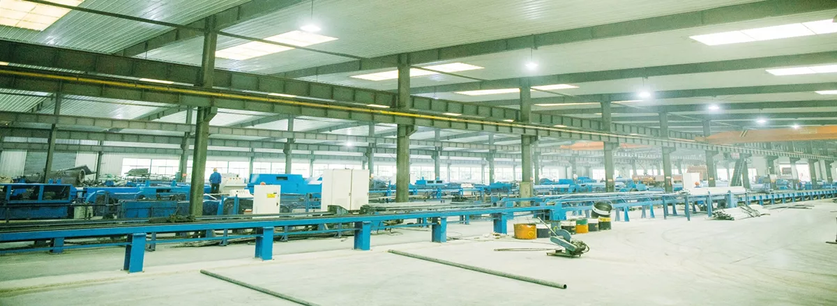 Cold drawing workshop for seamless steel pipes enhancing dimensional accuracy and surface quality