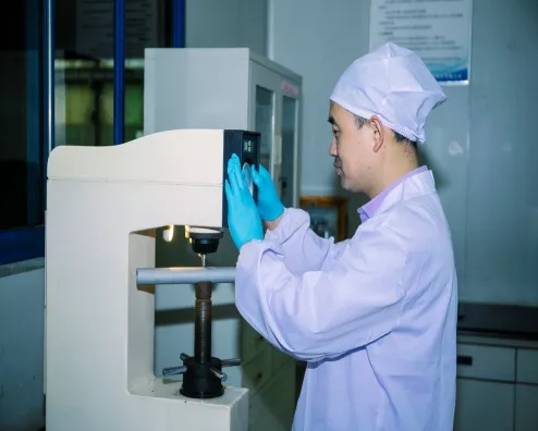 Hardness testing of seamless steel pipes for quality verification